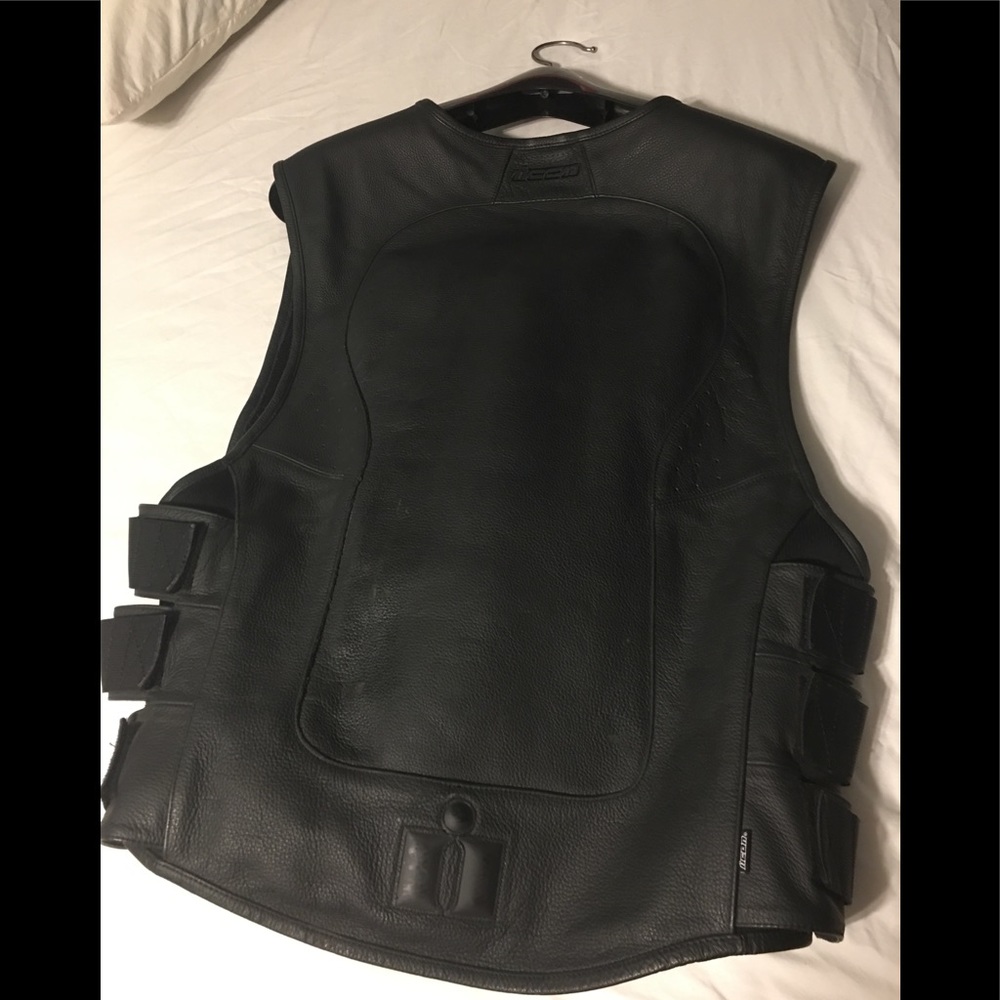 Icon regulator black leather vest